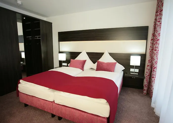 Hotel Demas City
